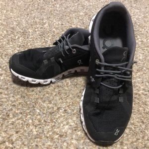 On Cloud Running Shoes - Women's Size 8